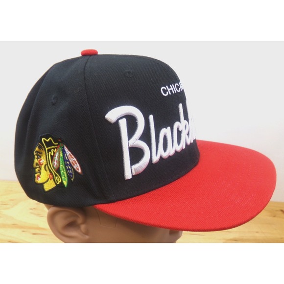 Mitchell & Ness Cap Hat NHL Chicago Blackhawks Snap Back Black/Red Vintage Class - Picture 2 of 7